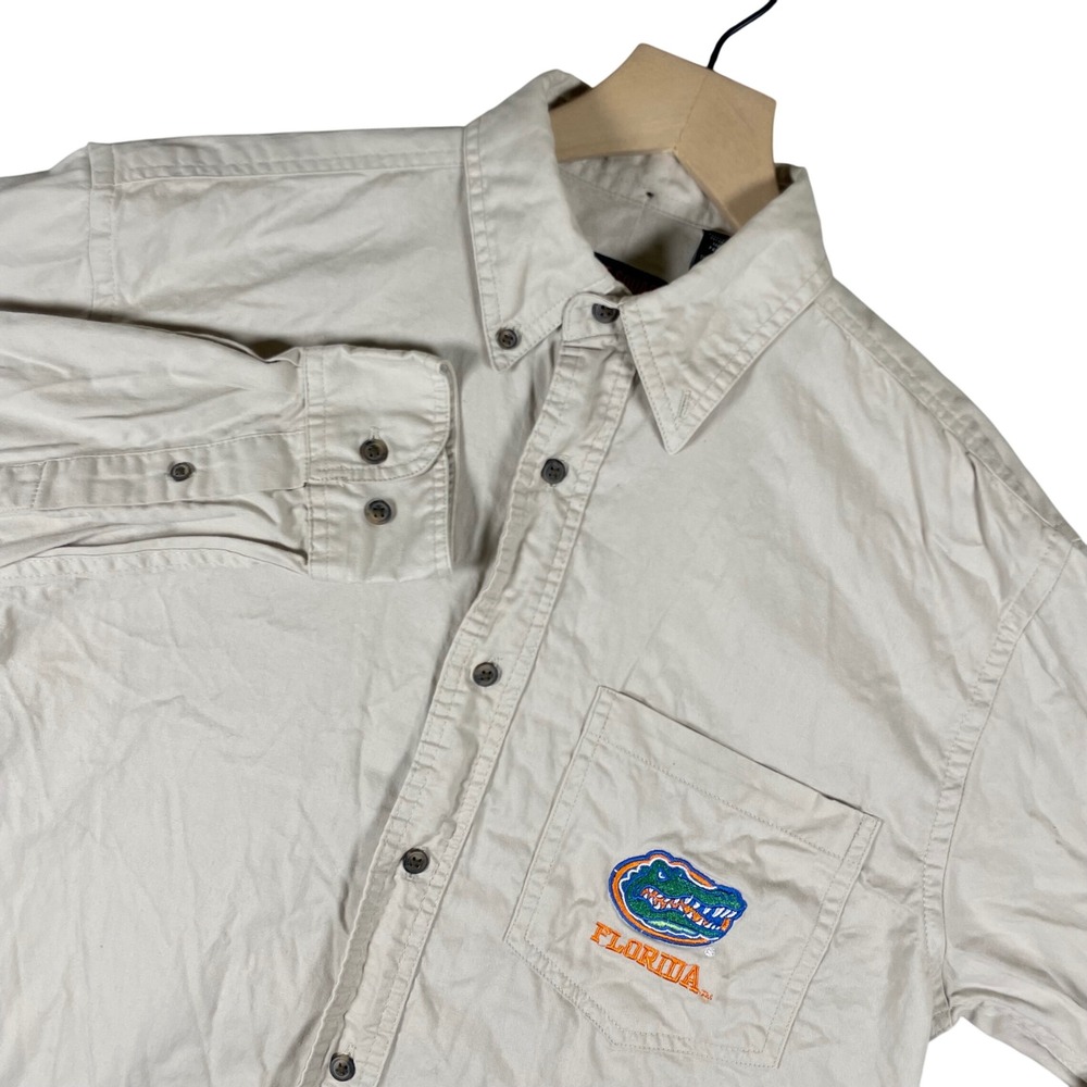 Men's Florida Gators Button Up Shirt Medium Tan Embroidered Logo Three Square‎